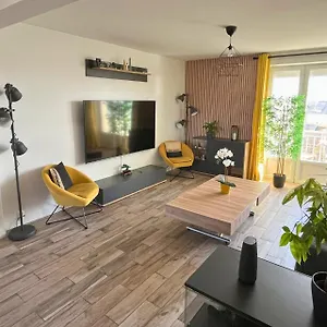  Apartment -